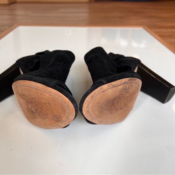 New Vince Camuto Conley Buckle Open Toe Bootie Size 7 Black Suede Stacked Heel - Picture 6 of 16